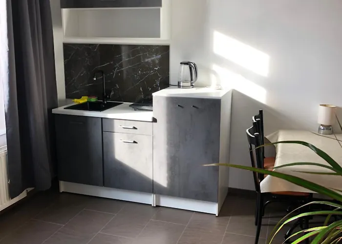 Kleve-kellen 3 * Clèves